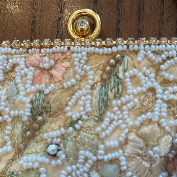 Vintage Delill evening purse with embroidery and pearls and crystals - Picture 2 of 7
